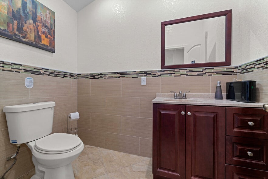 More Photos Of 250 Meridian Ave, San Jose Office Residential For Sale