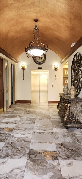 More Photos Of 13515 Bell Tower Dr, Fort Myers Medical For Lease