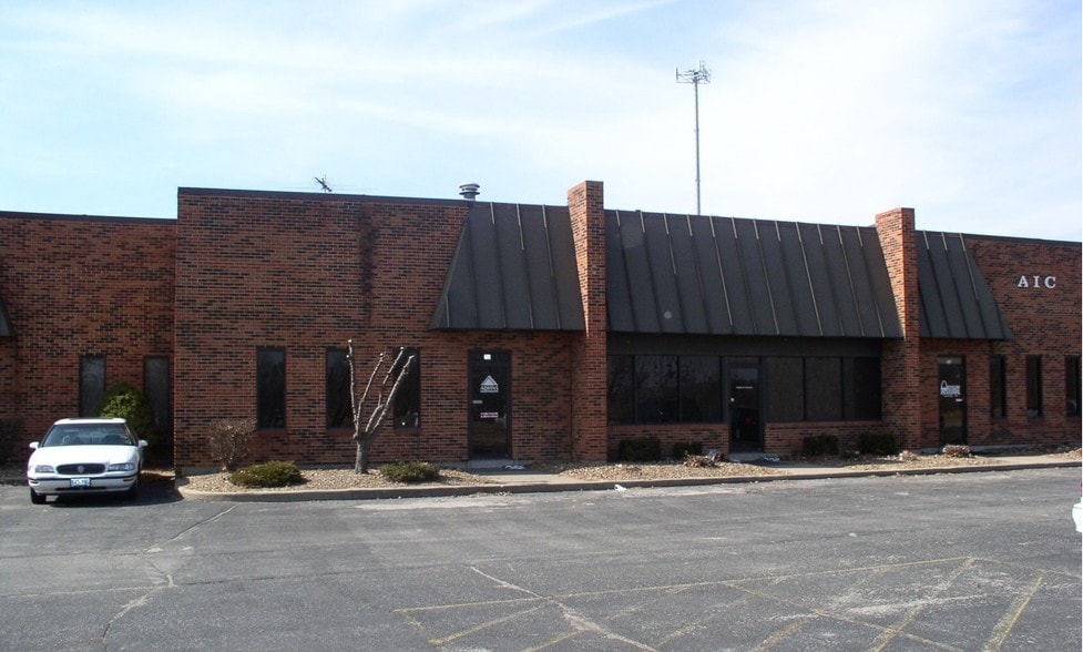 More Photos Of 60-82 Algana Dr, Saint Peters Warehouse For Lease