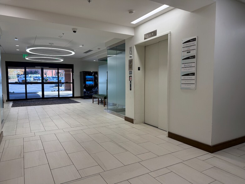 More Photos Of 4515 Southlake Pky, Birmingham Medical For Lease