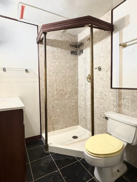 More Photos Of 28 Allegheny Ave, Towson Apartments For Sale