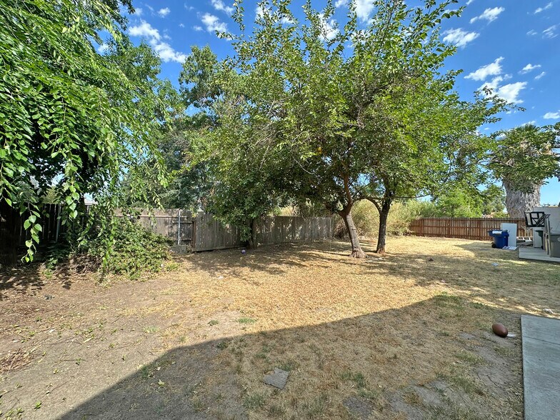 More Photos Of 3441-3445 Altos Ave, Sacramento Apartments For Sale