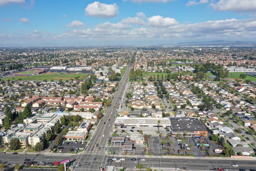 More Photos Of 12205 Centralia St, Lakewood General Retail For Sale