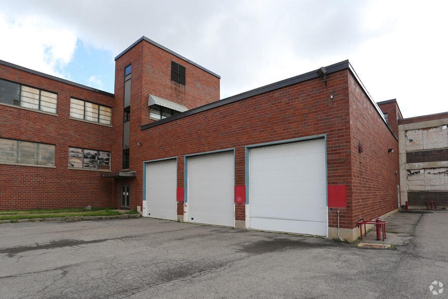 More Photos Of 110 Buffalo Rd, Rochester Warehouse For Lease
