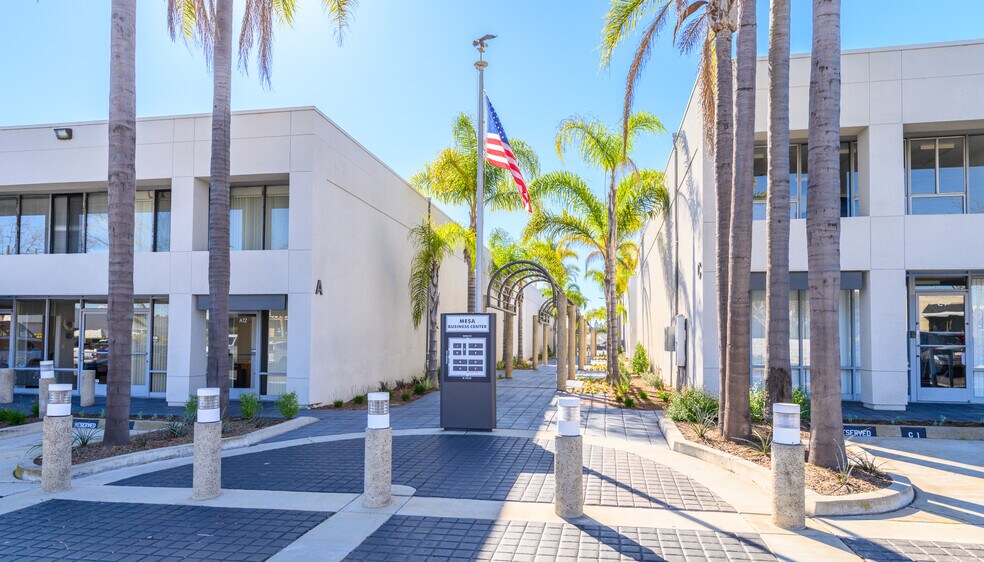 More Photos Of 711 W 17th St, Costa Mesa Warehouse For Lease