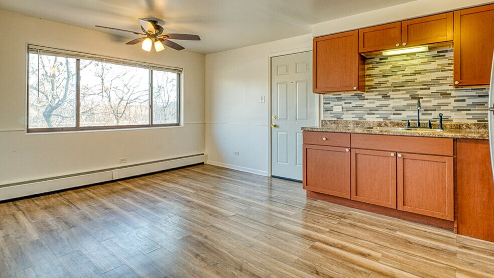 More Photos Of 949-953 E 86th St, Chicago Apartments For Sale