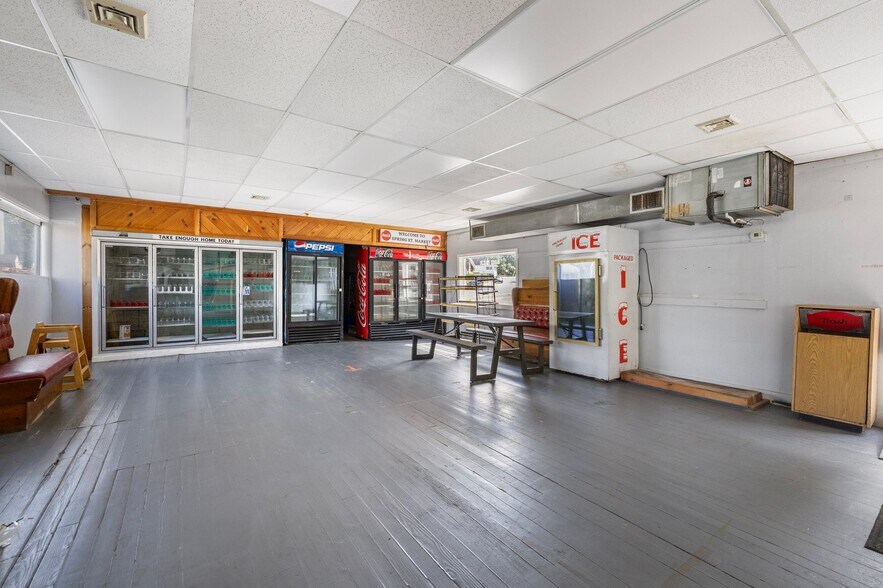 More Photos Of 1 Spring St, Hope Valley Restaurant For Sale