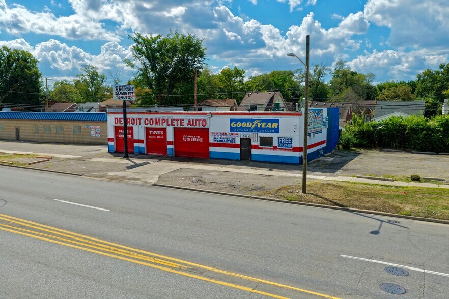 More Photos Of 15500 Schoolcraft St, Detroit Carwash For Sale