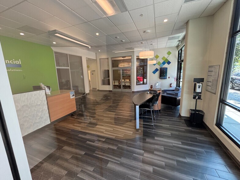 More Photos Of 9924 NE 185th St, Bothell Multifamily For Sale