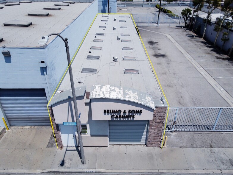 More Photos Of 1690 Hayes Ave, Long Beach Manufacturing For Lease