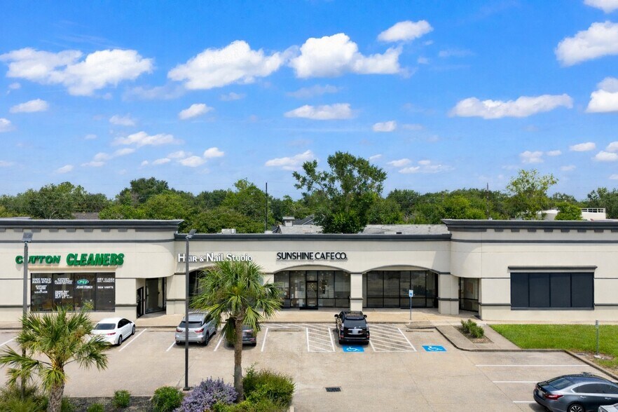 More Photos Of 10100 West Rd, Houston Storefront Retail Office For Sale