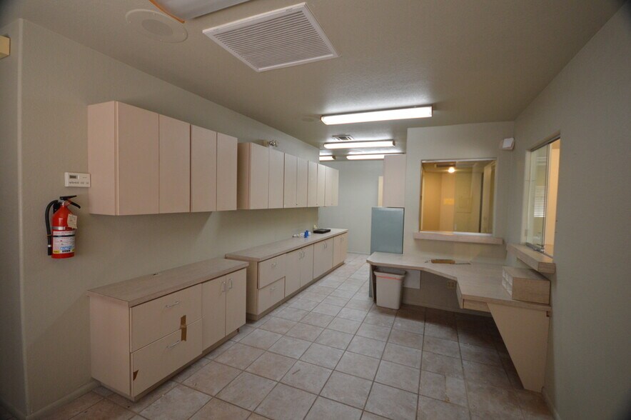 More Photos Of 761 E University Dr, Mesa Office Residential For Lease