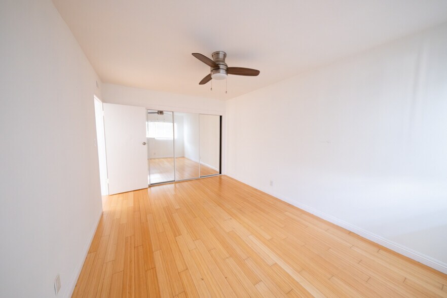 More Photos Of 240 S Doheny Dr, Beverly Hills Apartments For Sale