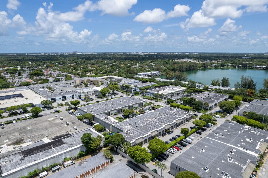 More Photos Of 7175 SW 47th St, Miami Showroom For Lease