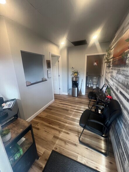 More Photos Of 6129 Deltona Blvd, Spring Hill Unknown For Lease