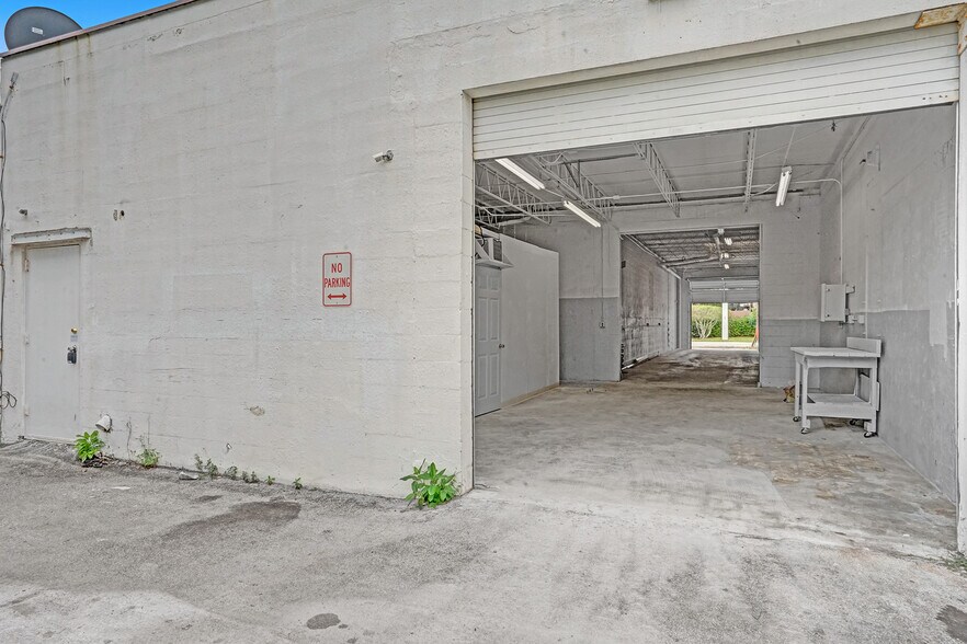 More Photos Of 1800-1812 SW 7th Ave, Pompano Beach Warehouse For Sale