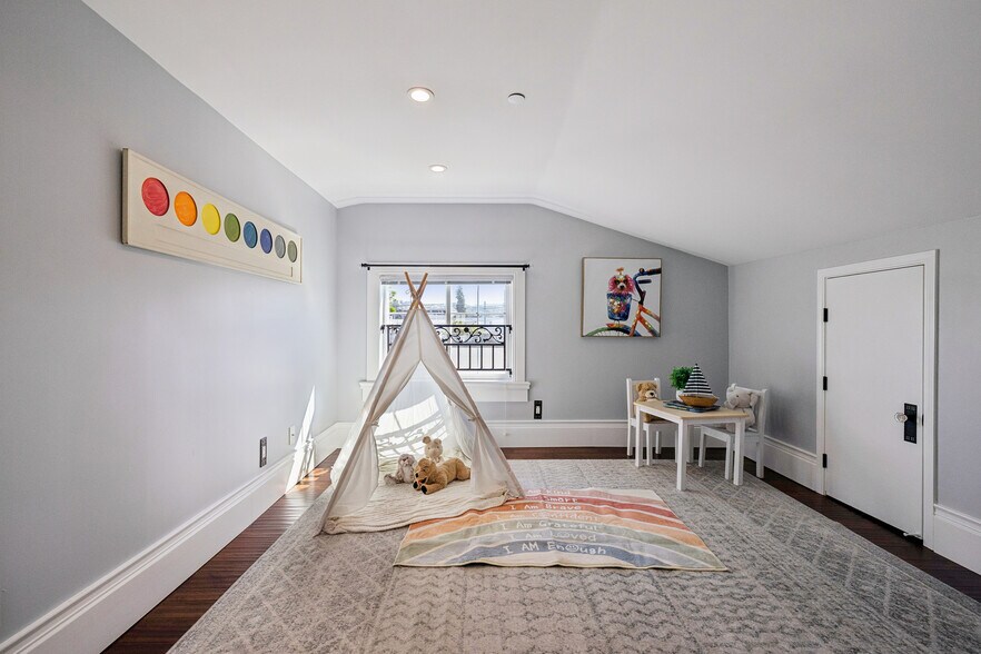 More Photos Of 917 Howard Ave, Burlingame Office Residential For Sale