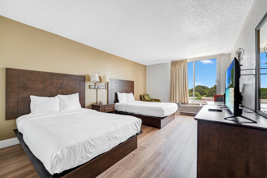 More Photos Of 5100 N State Road 7, Fort Lauderdale Hotel For Sale