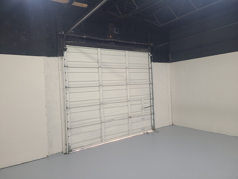 More Photos Of 5663 S Mingo Rd, Tulsa Light Manufacturing For Lease