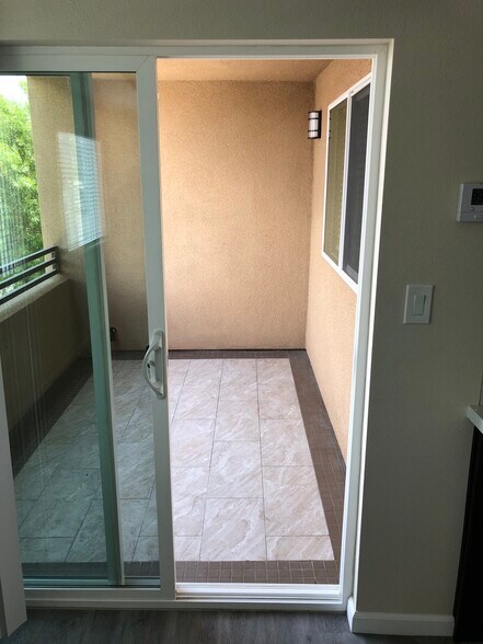 More Photos Of 120 Ballantyne St, El Cajon Apartments For Lease