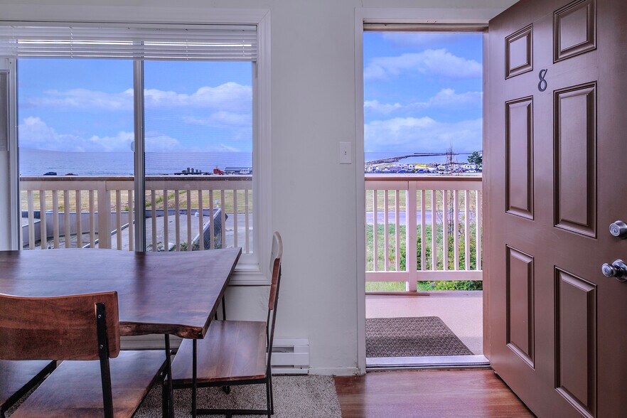 More Photos Of 510 Avenue Alhambra, Half Moon Bay Apartments For Sale
