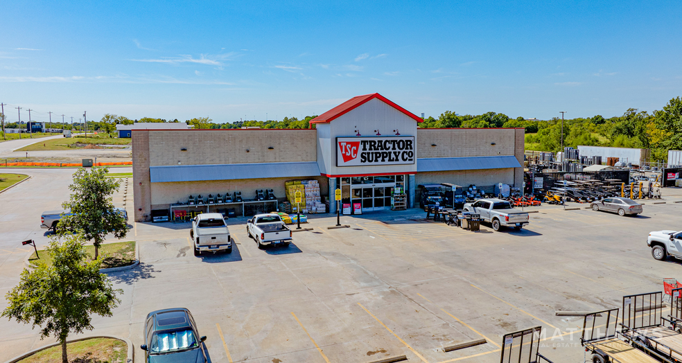 Primary Photo Of 4777 E Kenosha St, Broken Arrow Freestanding For Sale