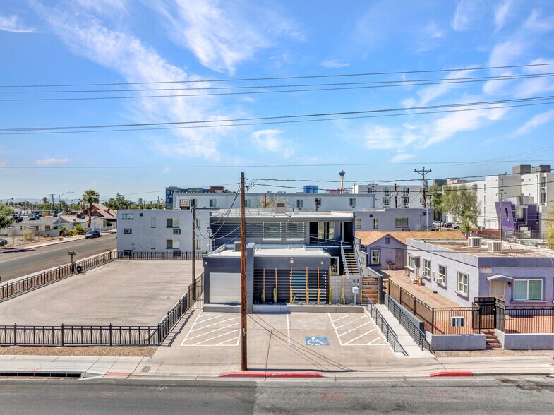 More Photos Of 818 Stewart Ave, Las Vegas Loft Creative Space For Lease