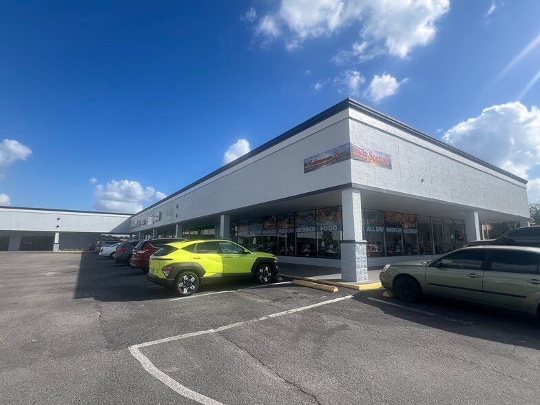 More Photos Of 11836-11932 US Highway 19, Port Richey Unknown For Lease