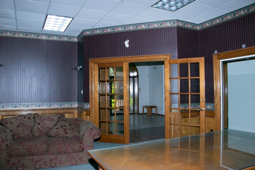More Photos Of 12225 N Bryan Rd, Mission Light Distribution For Sale