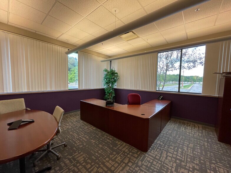 More Photos Of 4800 Concentric Blvd, Saginaw Office For Lease