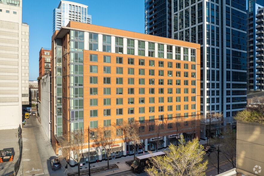 More Photos Of 1251 S Michigan Ave, Chicago Apartments For Lease