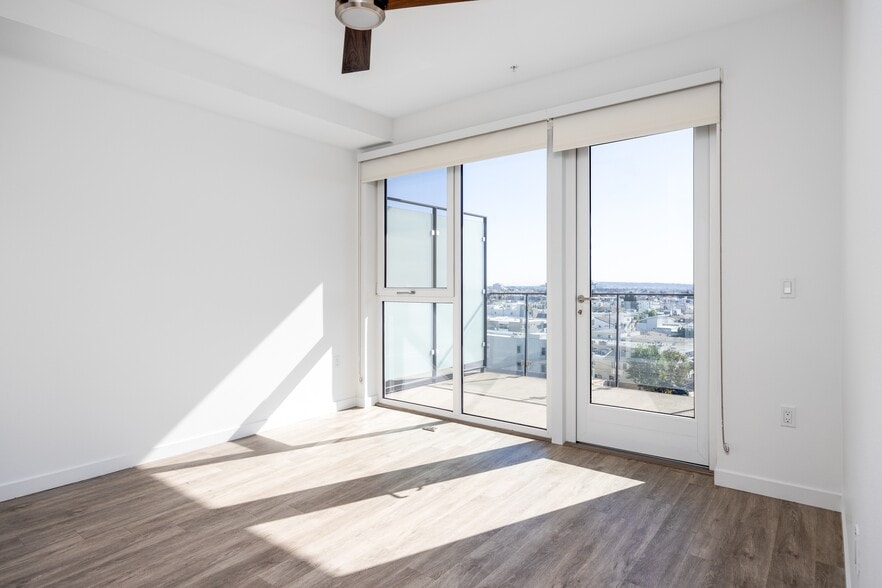 More Photos Of 12035 Wilshire Blvd, Los Angeles Apartments For Sale