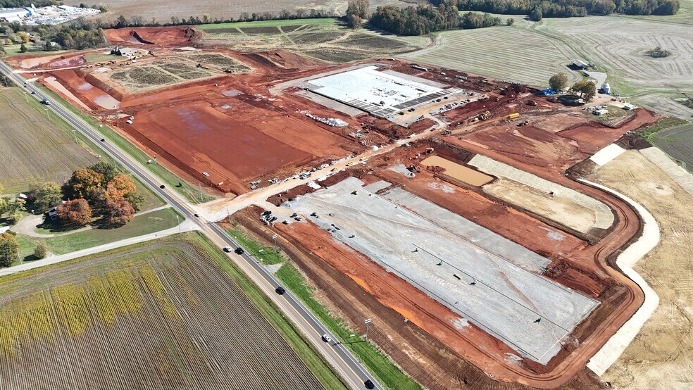 More Photos Of 4175 Guthrie Hwy, Clarksville Unknown For Lease