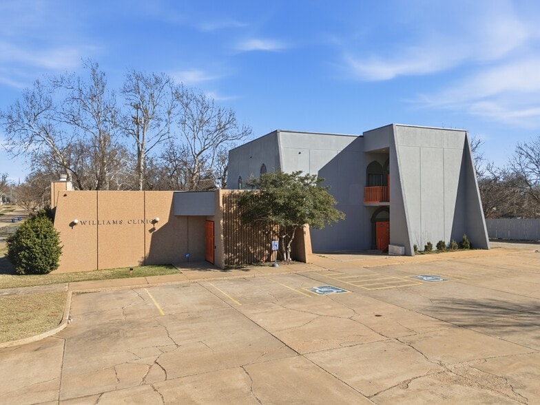 Primary Photo Of 801 S Washington St, Stillwater Healthcare For Sale