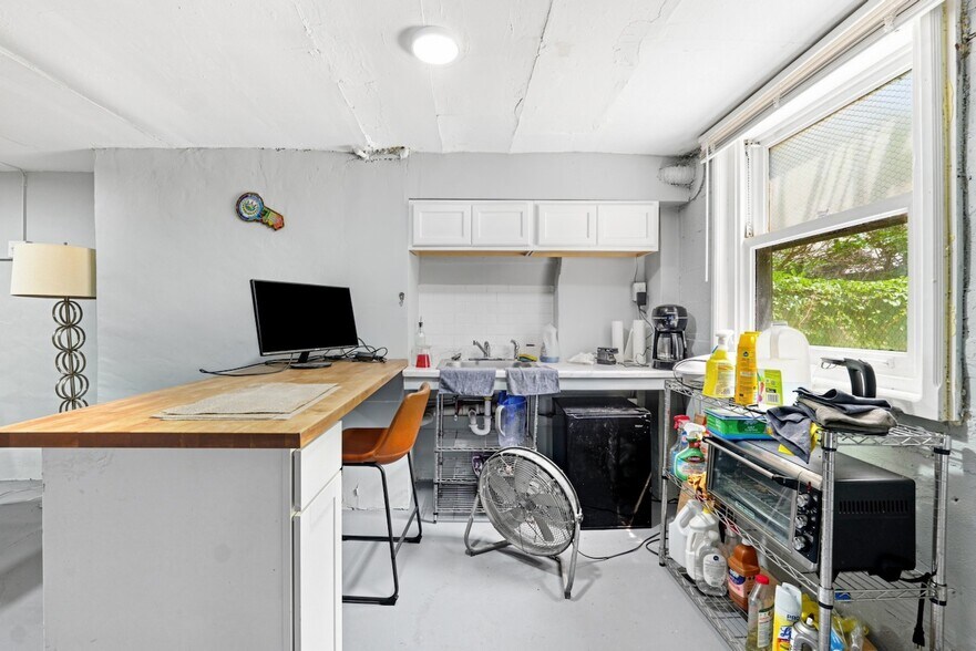 More Photos Of 227 Clinton St, Hoboken Apartments For Sale