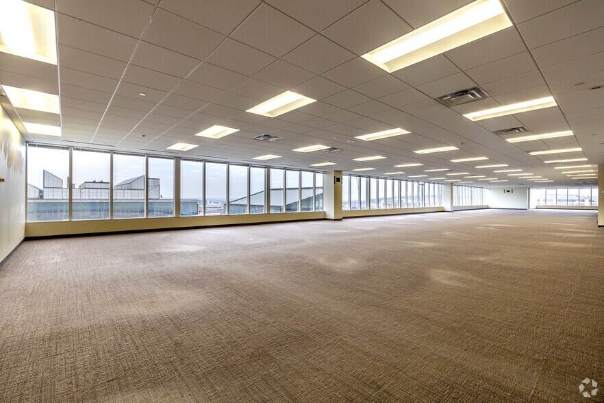 More Photos Of 1299 Farnam St, Omaha Office For Lease