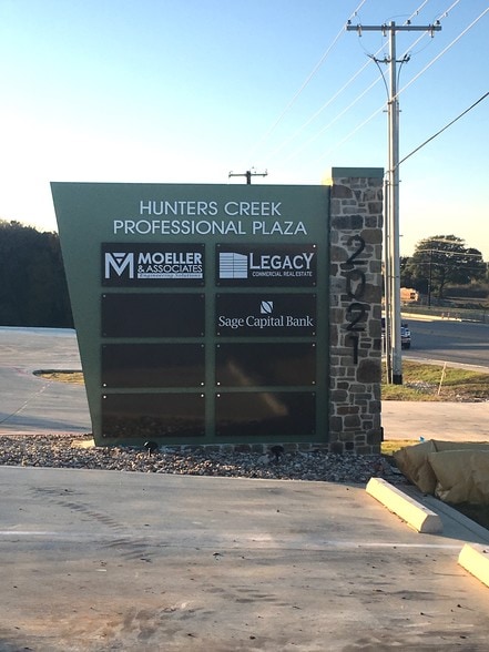 More Photos Of 2021 W Hwy 46, New Braunfels Office For Lease