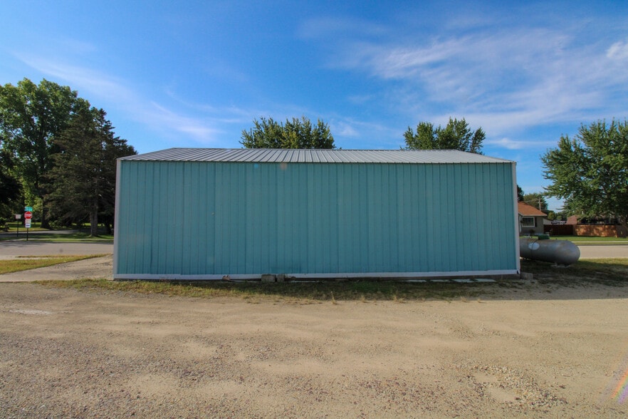More Photos Of 14 1st SE st, Dodge Center Industrial For Sale