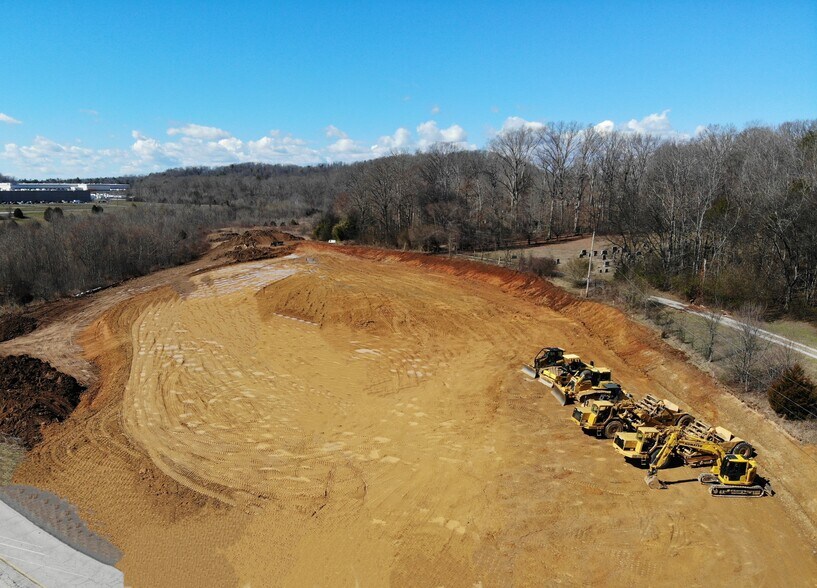 More Photos Of Buttermilk Rd, Lenoir City Distribution For Lease