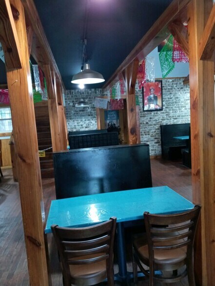 More Photos Of 386 Highway 82 S, Jefferson Restaurant For Sale