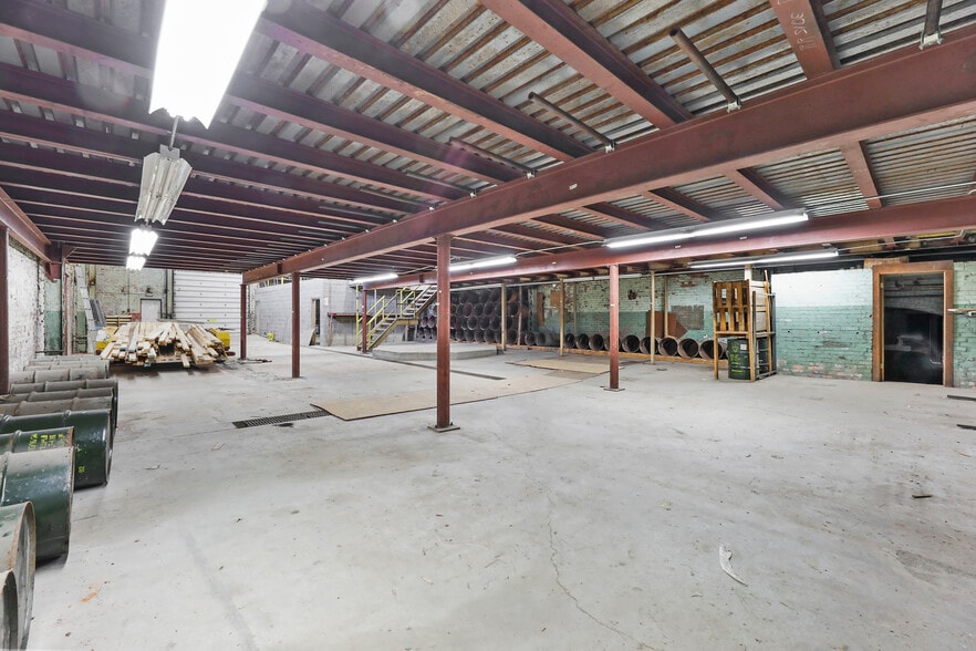 More Photos Of 1311 East St, Pittsfield Warehouse For Sale