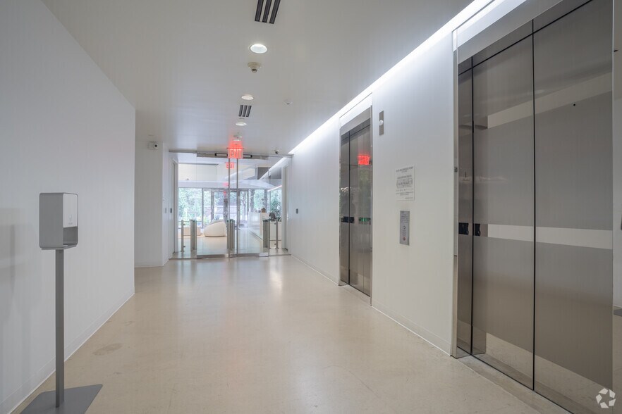 More Photos Of 4100 Wildwood Pky, Atlanta Unknown For Lease