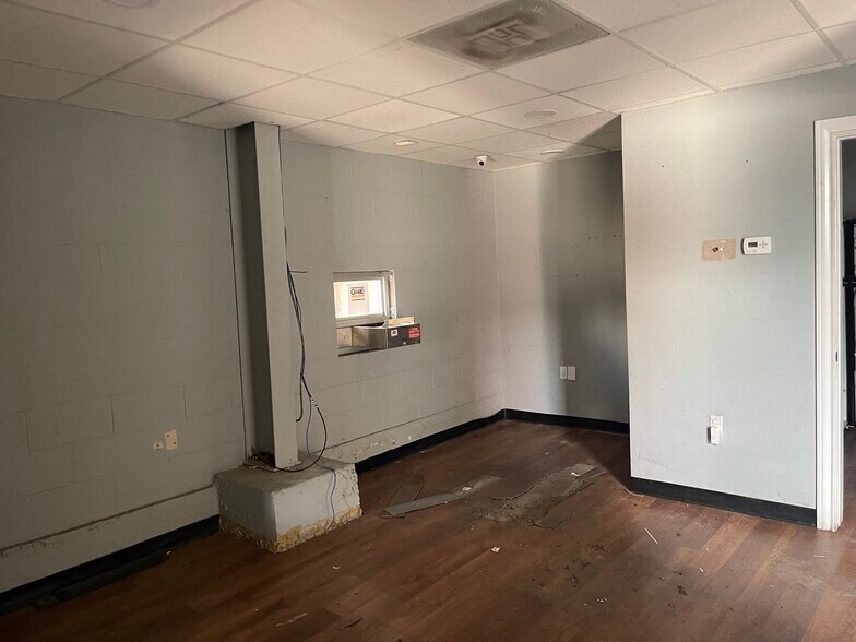 More Photos Of 7207 Navigation Blvd, Houston Flex For Sale