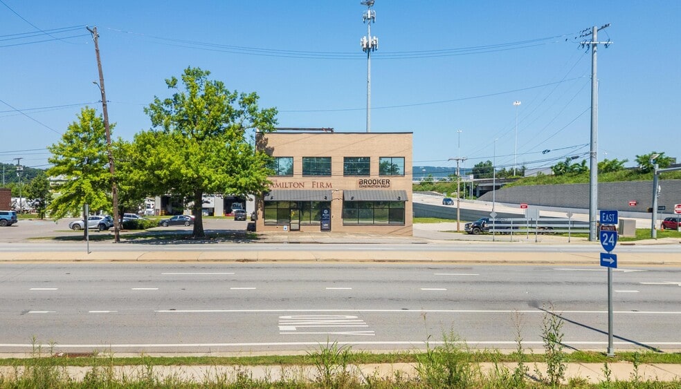 More Photos Of 2401 Broad Street, Chattanooga Office For Sale