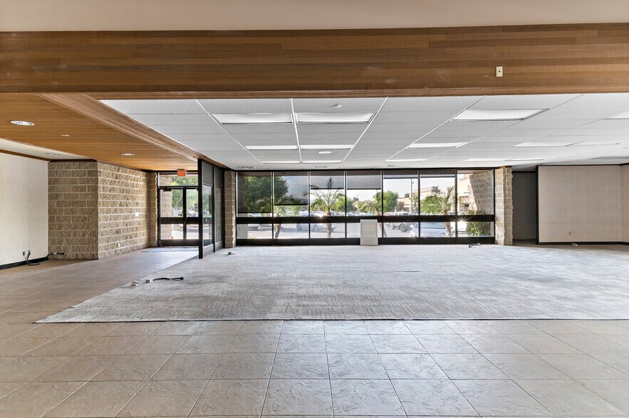More Photos Of 17899 Colima Rd, City Of Industry Bank For Lease