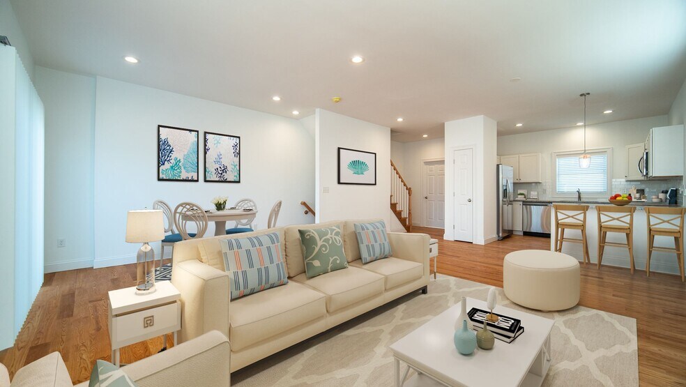 More Photos Of 10 Fort Hill Rd, Groton Apartments For Sale