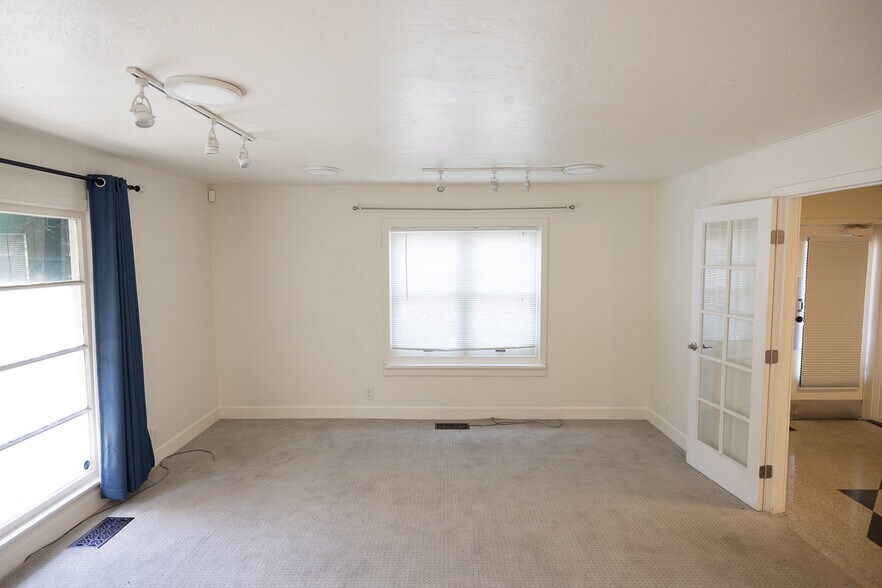 More Photos Of 4918 Sonoma Hwy, Santa Rosa Office For Lease