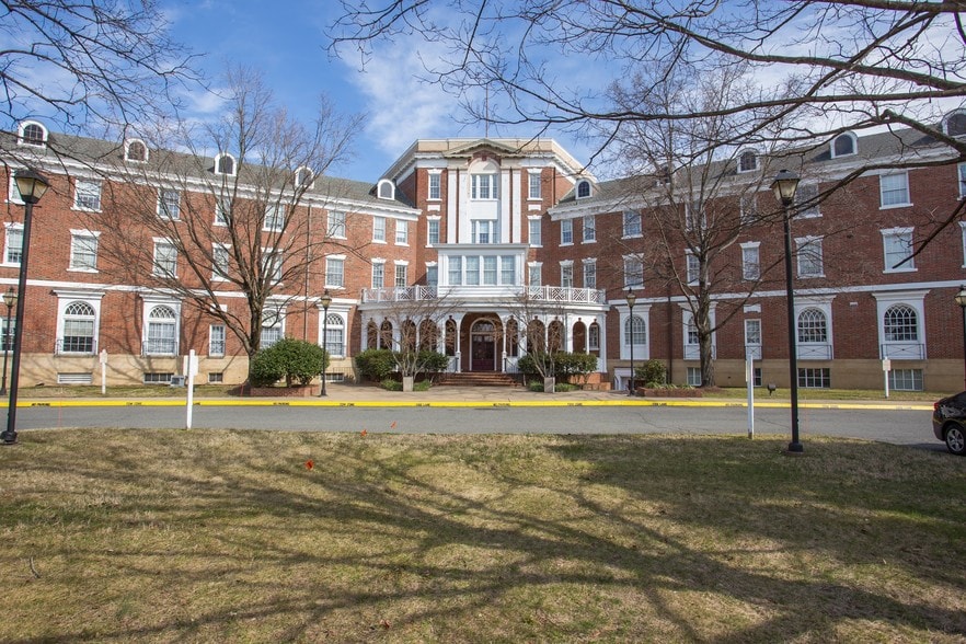 More Photos Of 2217 Princess Anne St, Fredericksburg Office Residential For Lease