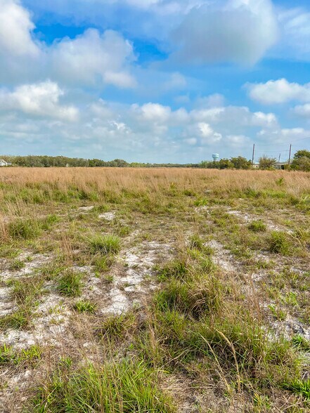 More Photos Of 2020 Market st, Rockport Land For Sale