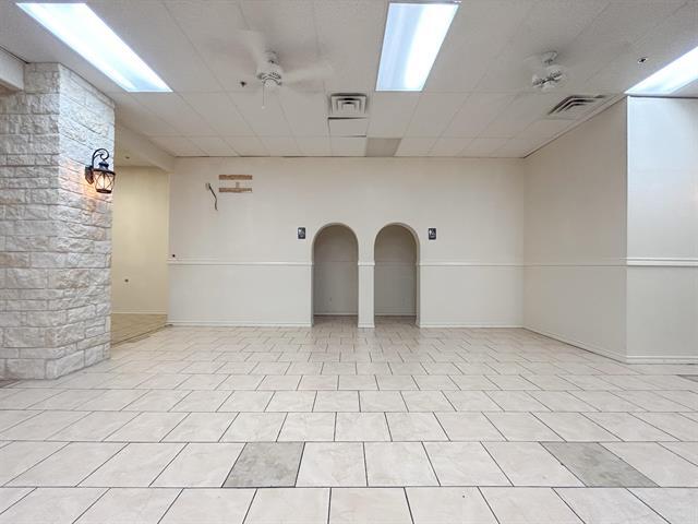 More Photos Of 819 Los Presidentes Ave, Laredo Storefront Retail Office For Sale